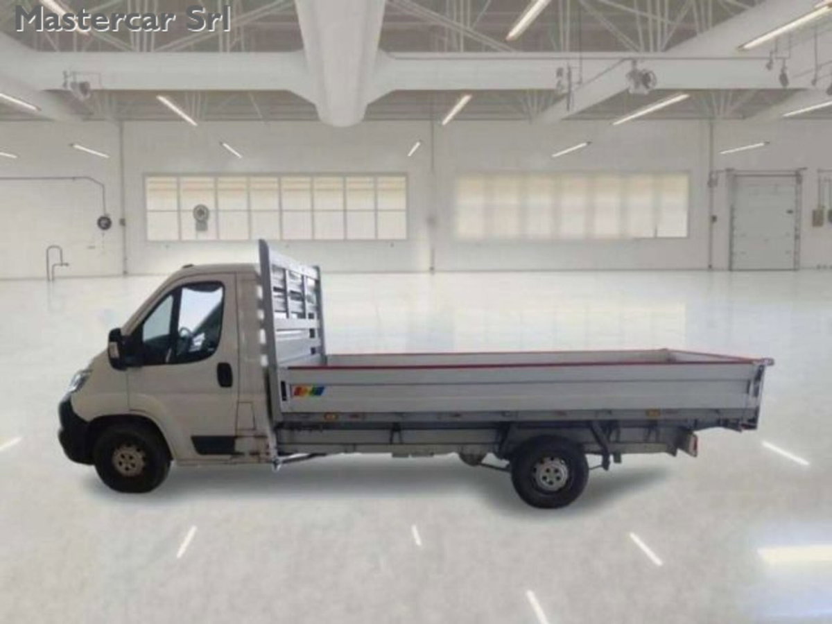Fiat Ducato Cabinato cassonato L4 2.2 diesel 140cv (2)