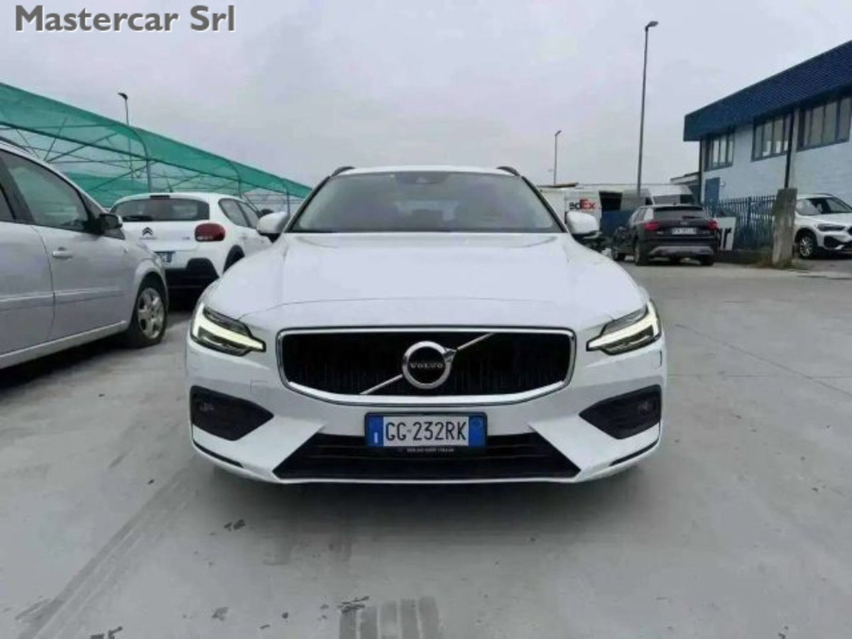 Volvo V60 B4 (d) Geartronic Momentum Business Pro (9)