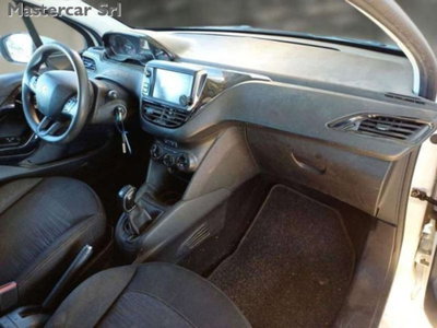 Peugeot 208 1.2 puretech Active s&s 100cv (4)