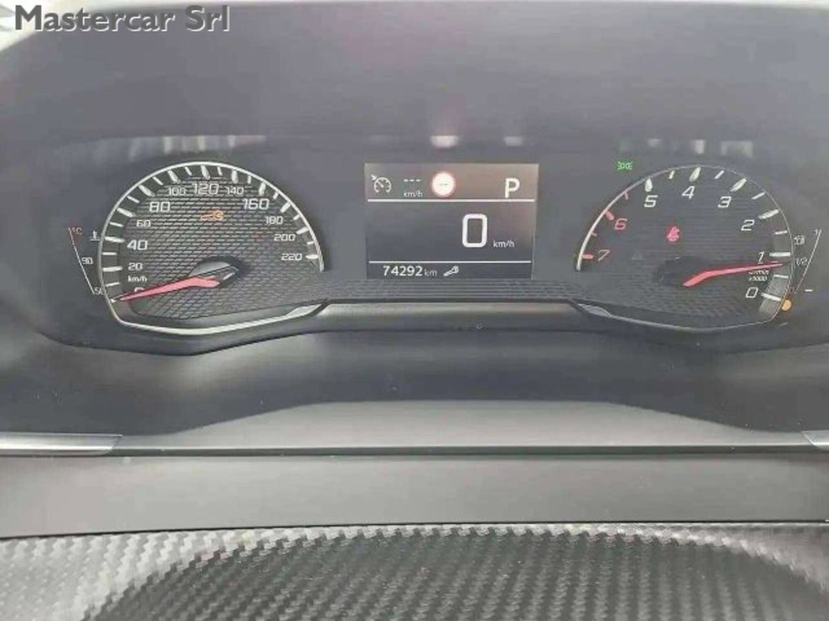Peugeot 2008 PureTech 130 S&S EAT8 Active Pack (12)