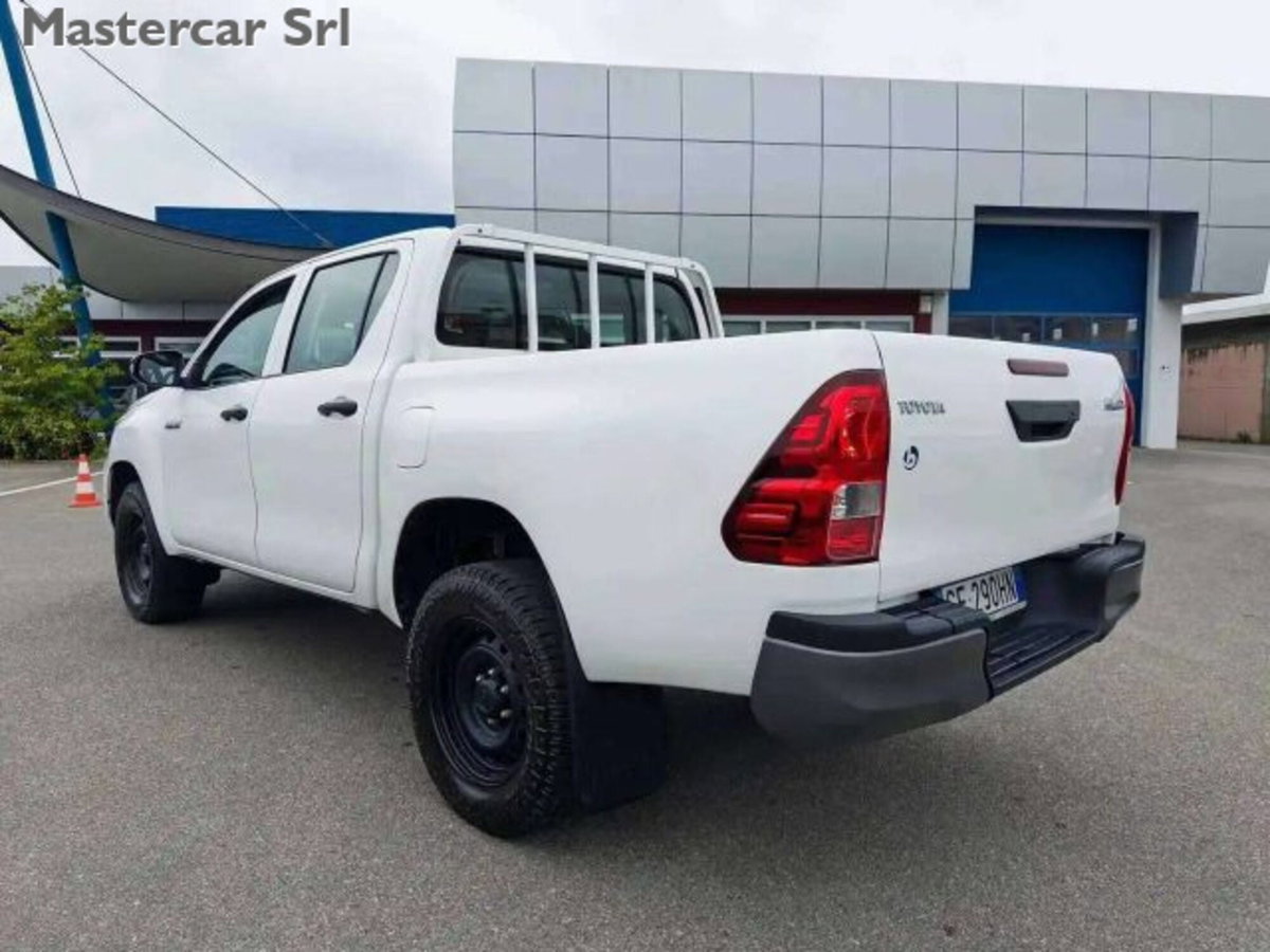 Toyota Hilux 2.D-4D 4WD porte Double Cab Comfort (3)