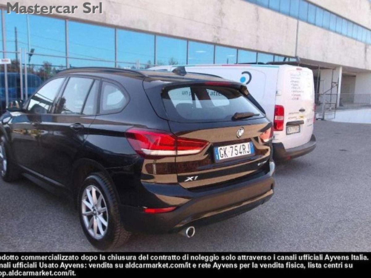 BMW X1 sDrive16d Business Advantage (3)