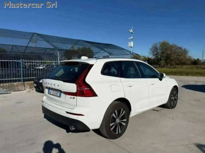 Volvo XC60 2.0 b4 Essential auto (8)