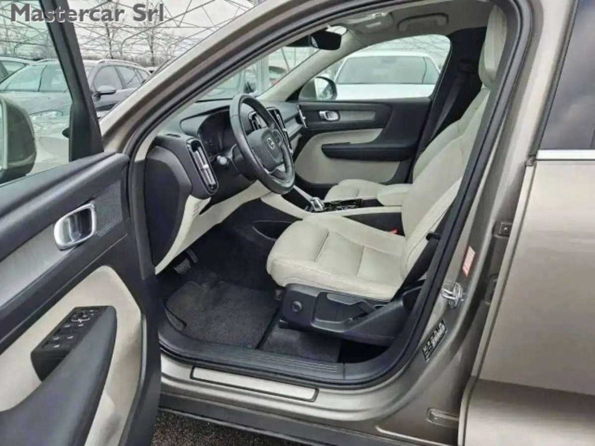 Volvo XC40 T5 Recharge Plug-in Hybrid Inscription Expression (10)