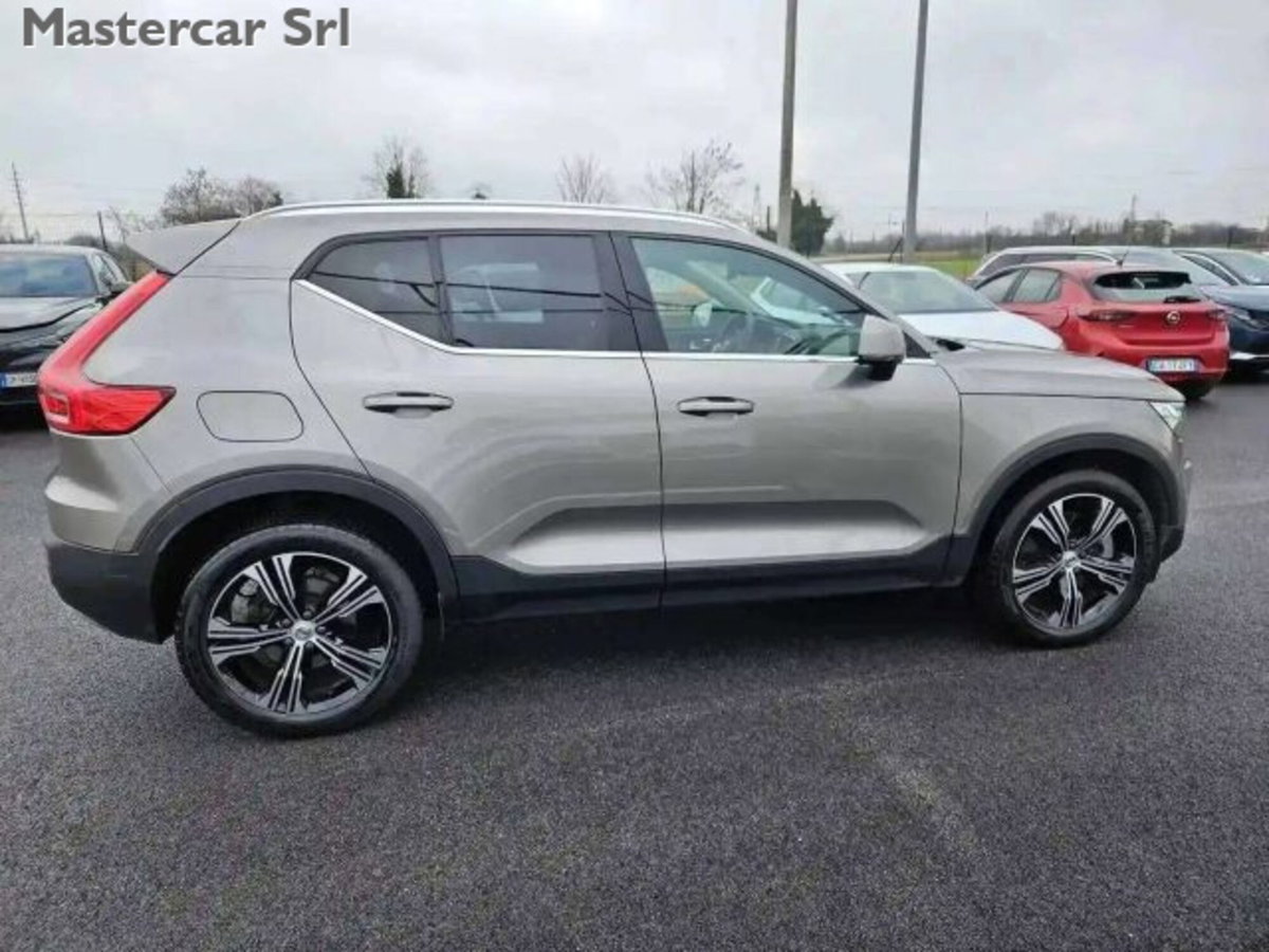Volvo XC40 T5 Recharge Plug-in Hybrid Inscription Expression (6)