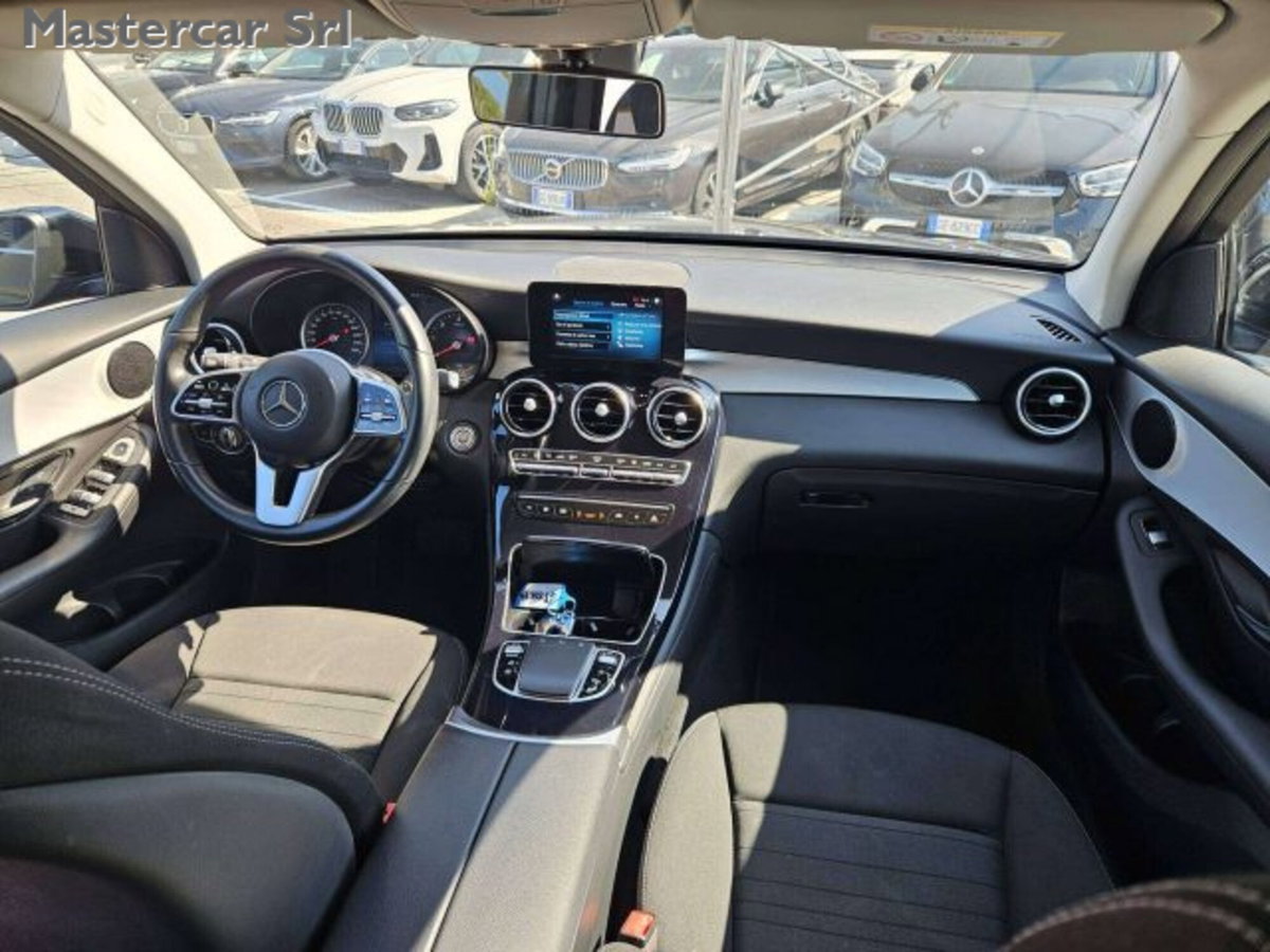 Mercedes-Benz GLC SUV 300 de 4Matic EQ-Power Business (11)