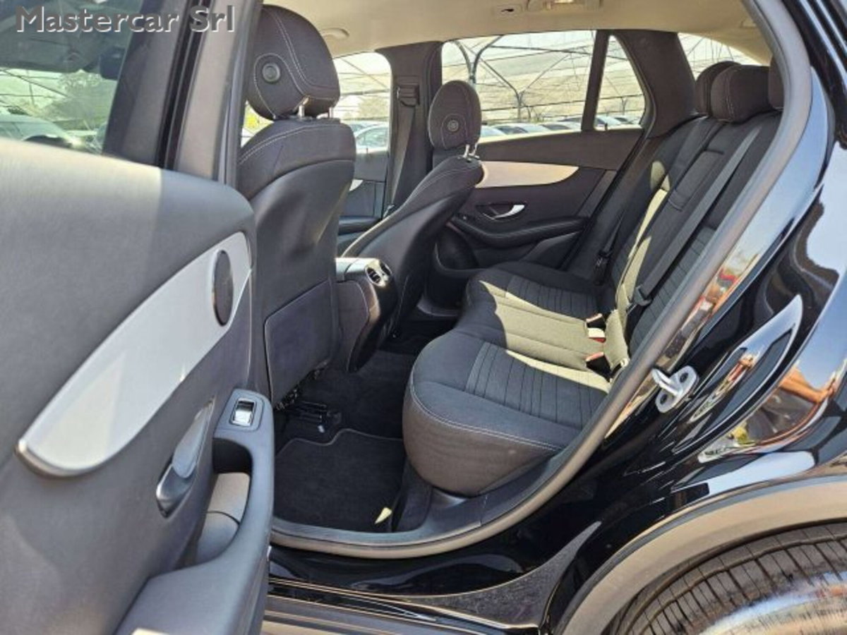 Mercedes-Benz GLC SUV 300 de 4Matic EQ-Power Business (13)