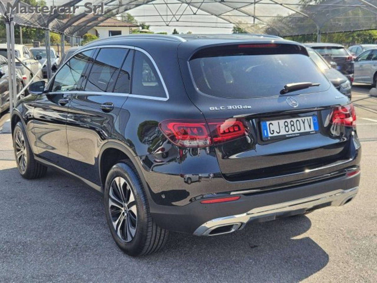 Mercedes-Benz GLC SUV 300 de 4Matic EQ-Power Business (6)