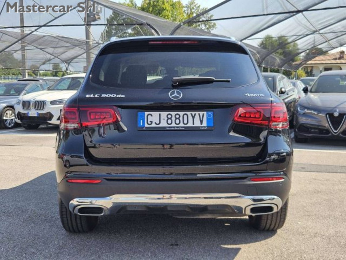 Mercedes-Benz GLC SUV 300 de 4Matic EQ-Power Business (7)