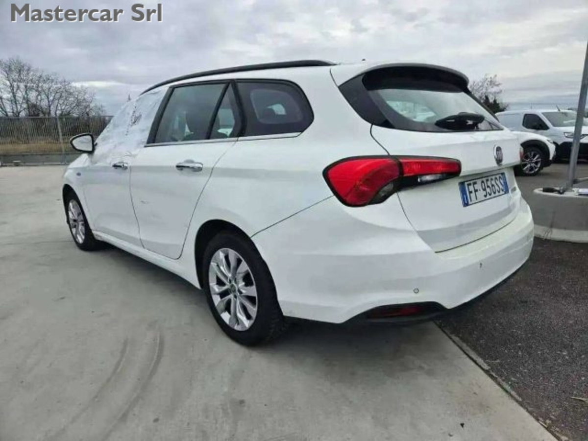 Fiat Tipo Station Wagon Tipo 1.6 Mjt S&S SW Lounge (4)