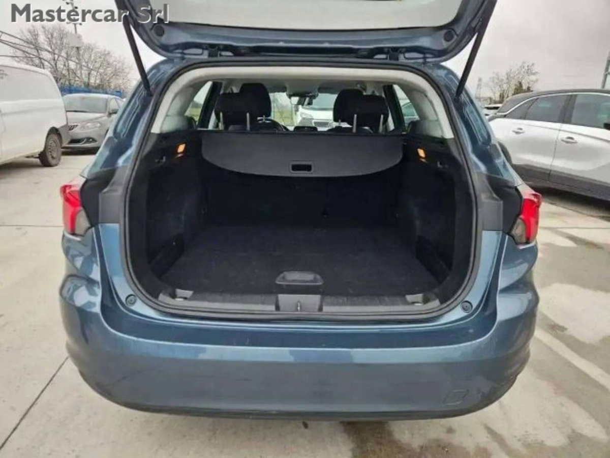 Fiat Tipo Station Wagon Tipo SW 1.0 t3 Cross 100cv (15)