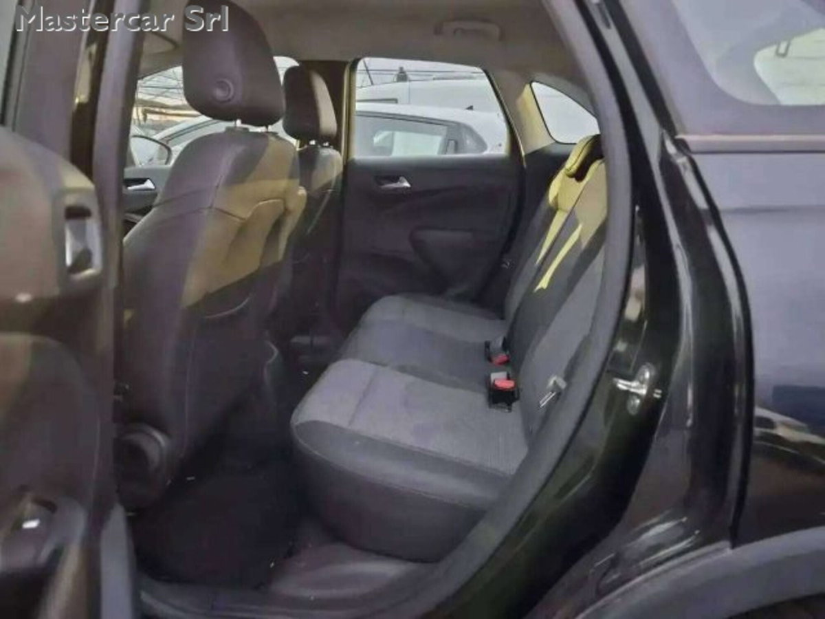 Opel Crossland 1.5 ecotec Elegance 110cv (10)