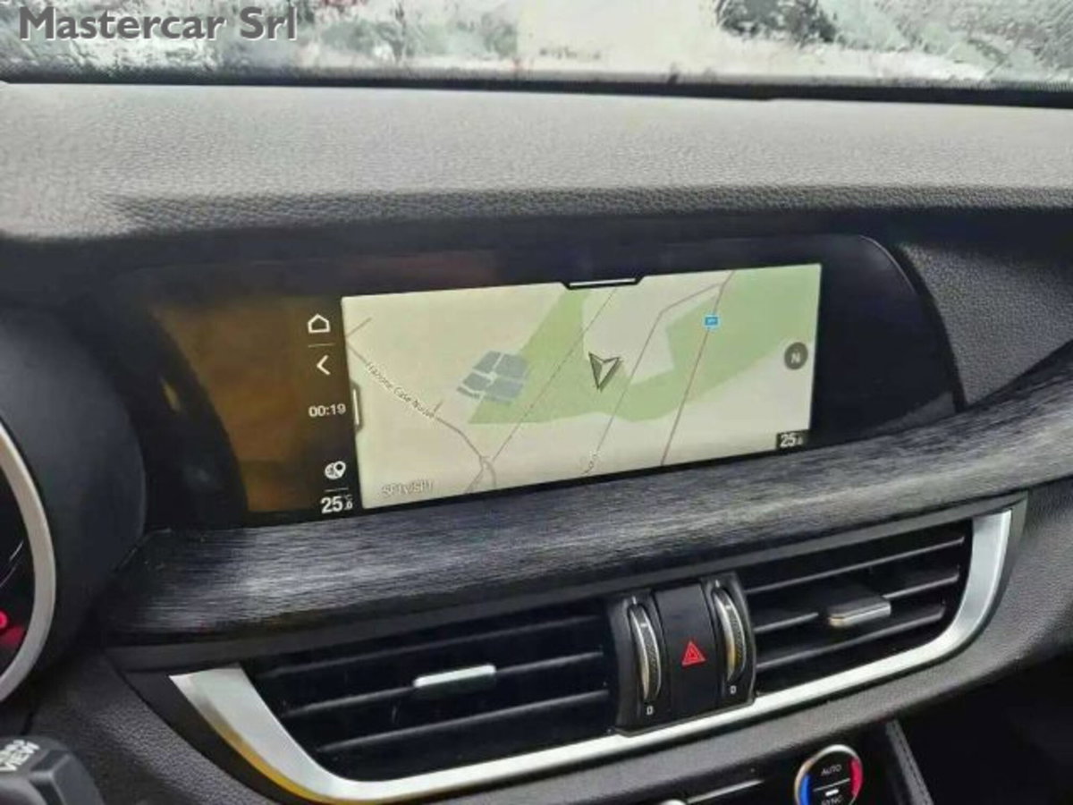 Alfa Romeo Stelvio 2.2 t Intensa Q4 210cv auto (12)