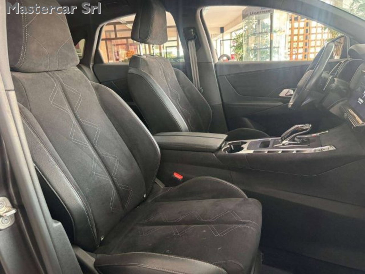 Ds DS 7 1.5 bluehdi Performance Line 130cv auto (13)