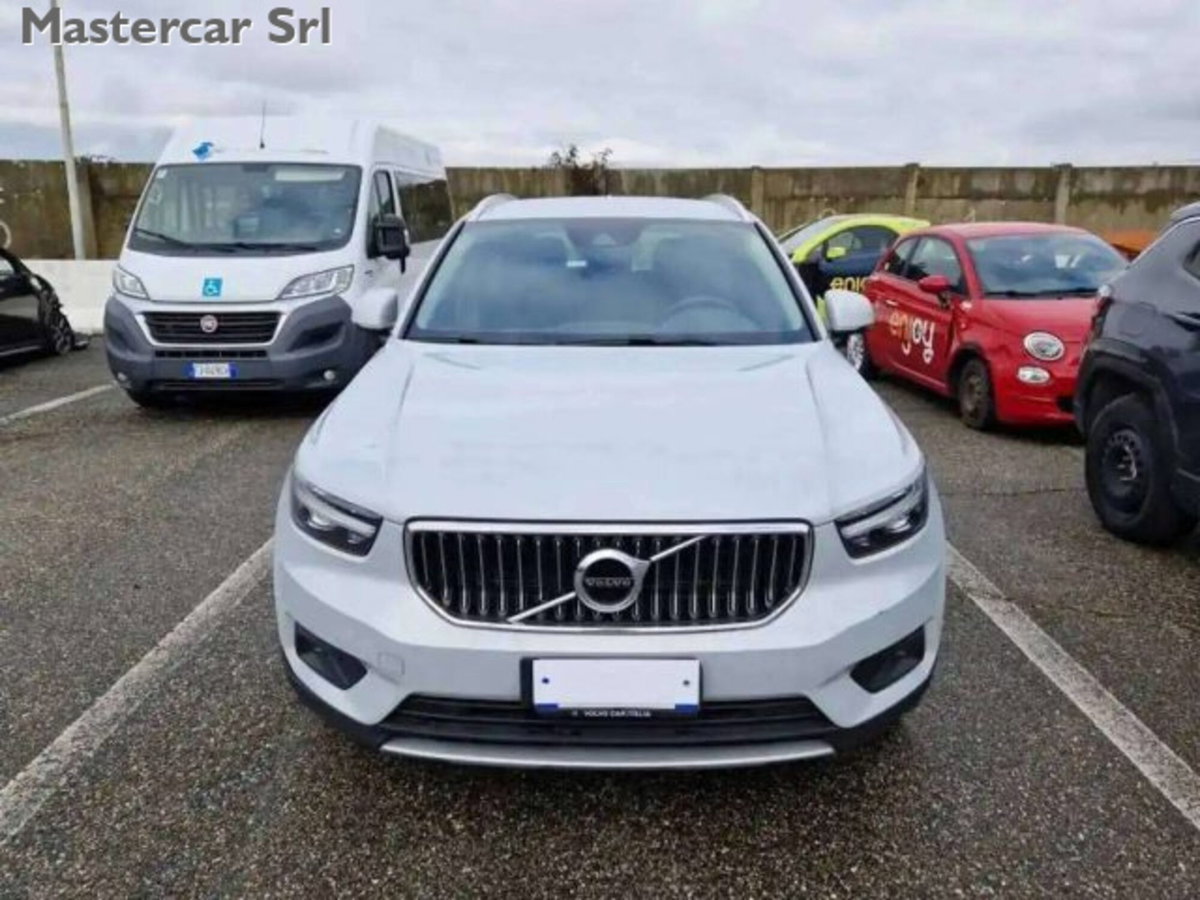 Volvo XC40 T4 Recharge Plug-in Hybrid Inscription (3)