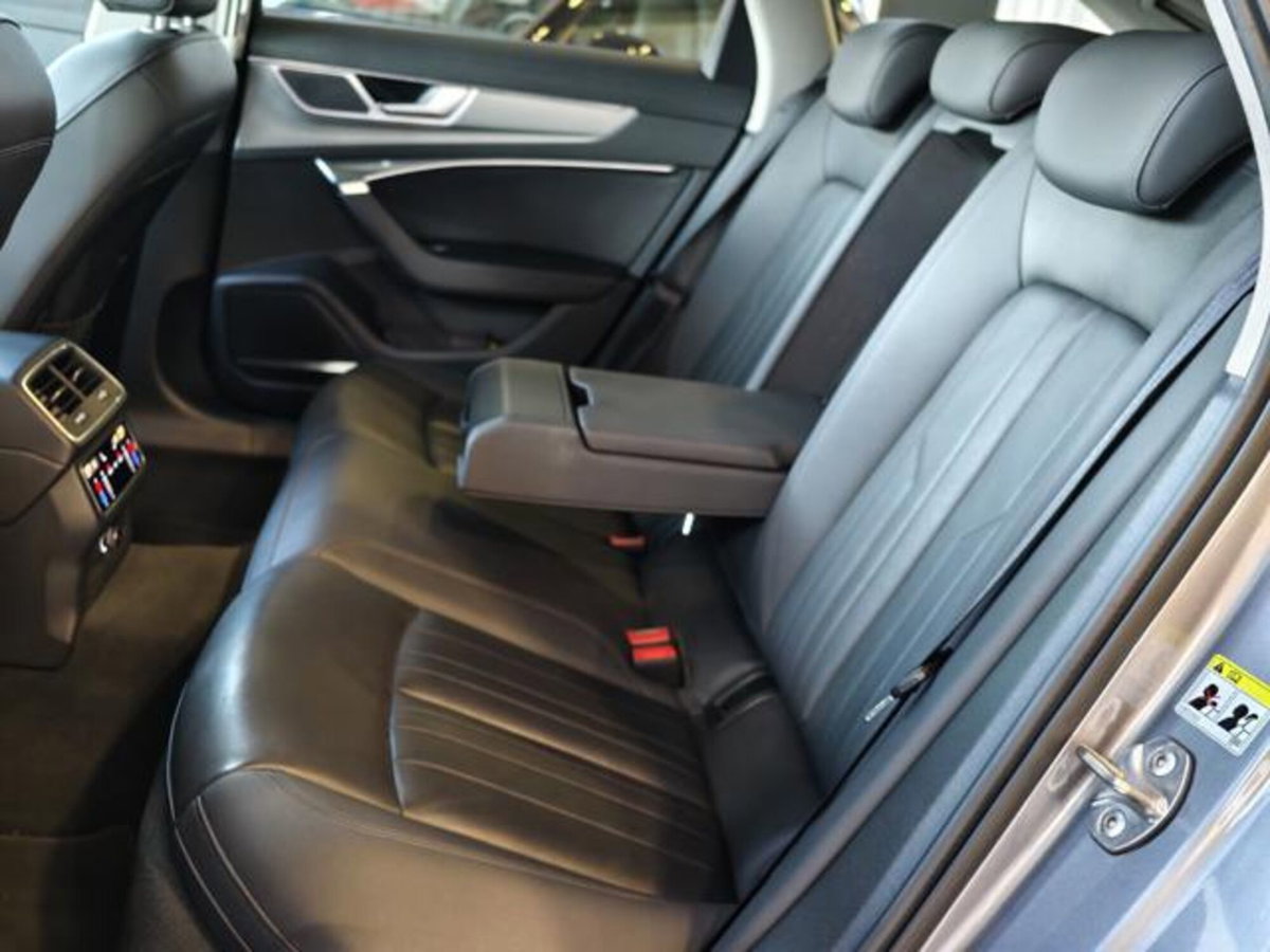 Audi A6 Allroad 45 TDI 3.0 quattro tiptronic (15)