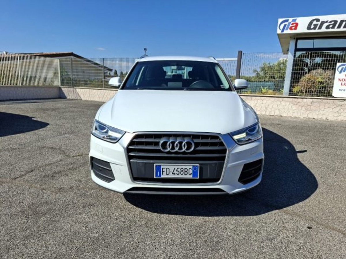 Audi Q3 2.0 TDI 150 CV Design (2)