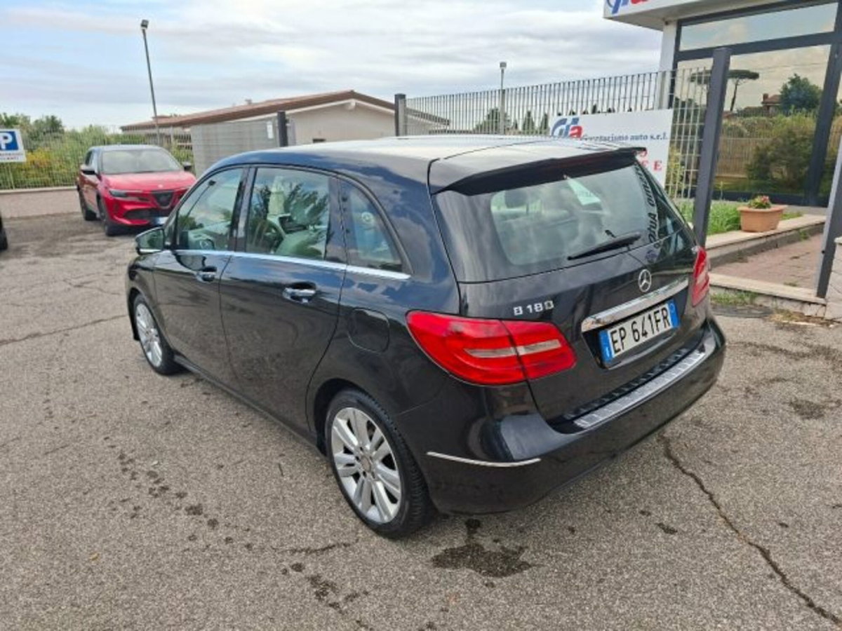 Mercedes-Benz Classe B 180 CDI BlueEFFICIENCY Executive (4)