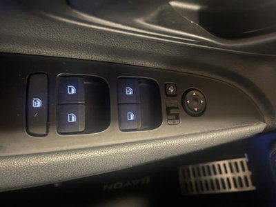 Hyundai Bayon 1.0 t-gdi 48V Xline imt (20)