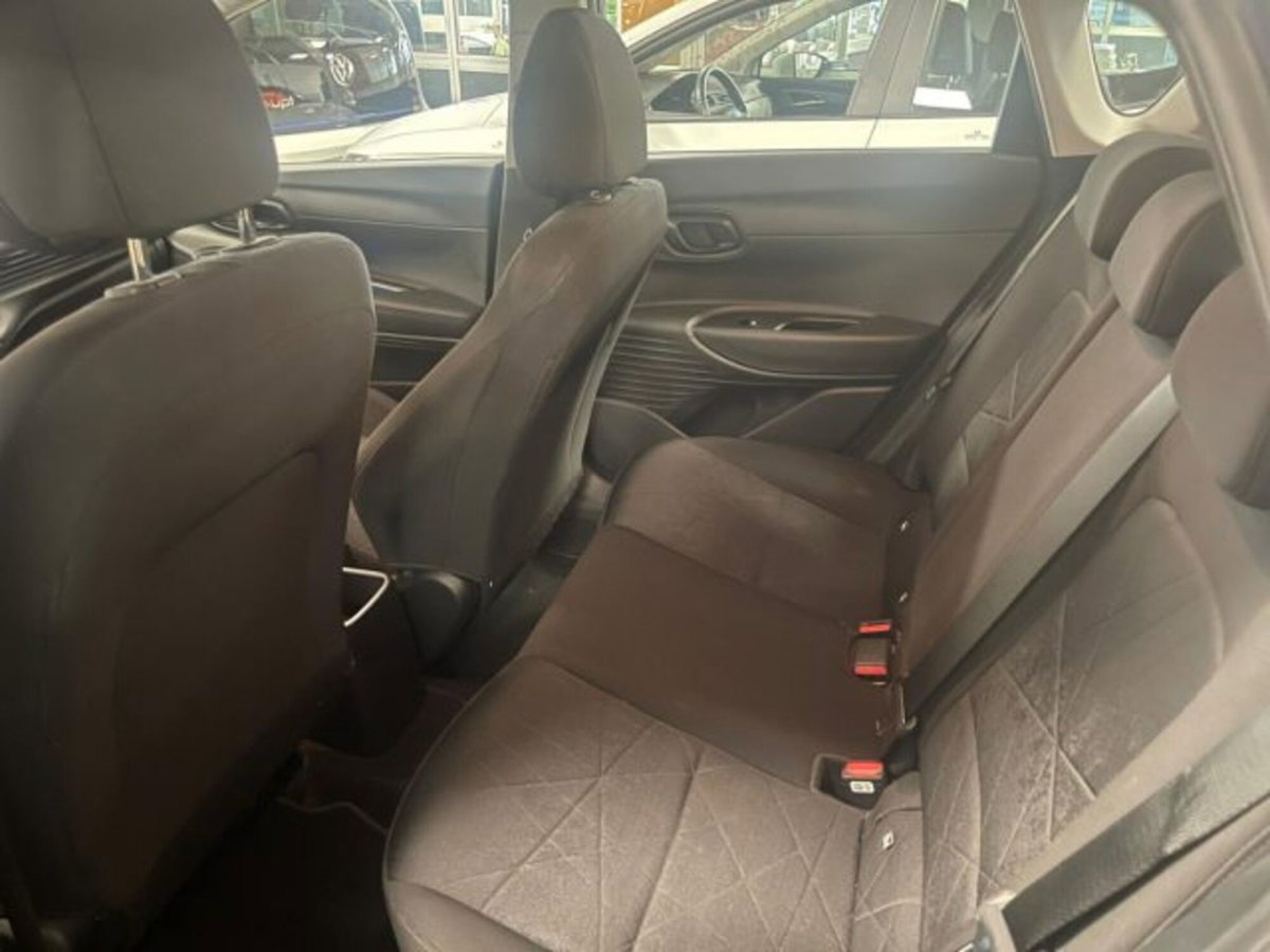 Hyundai Bayon 1.0 t-gdi 48V Xline imt (5)