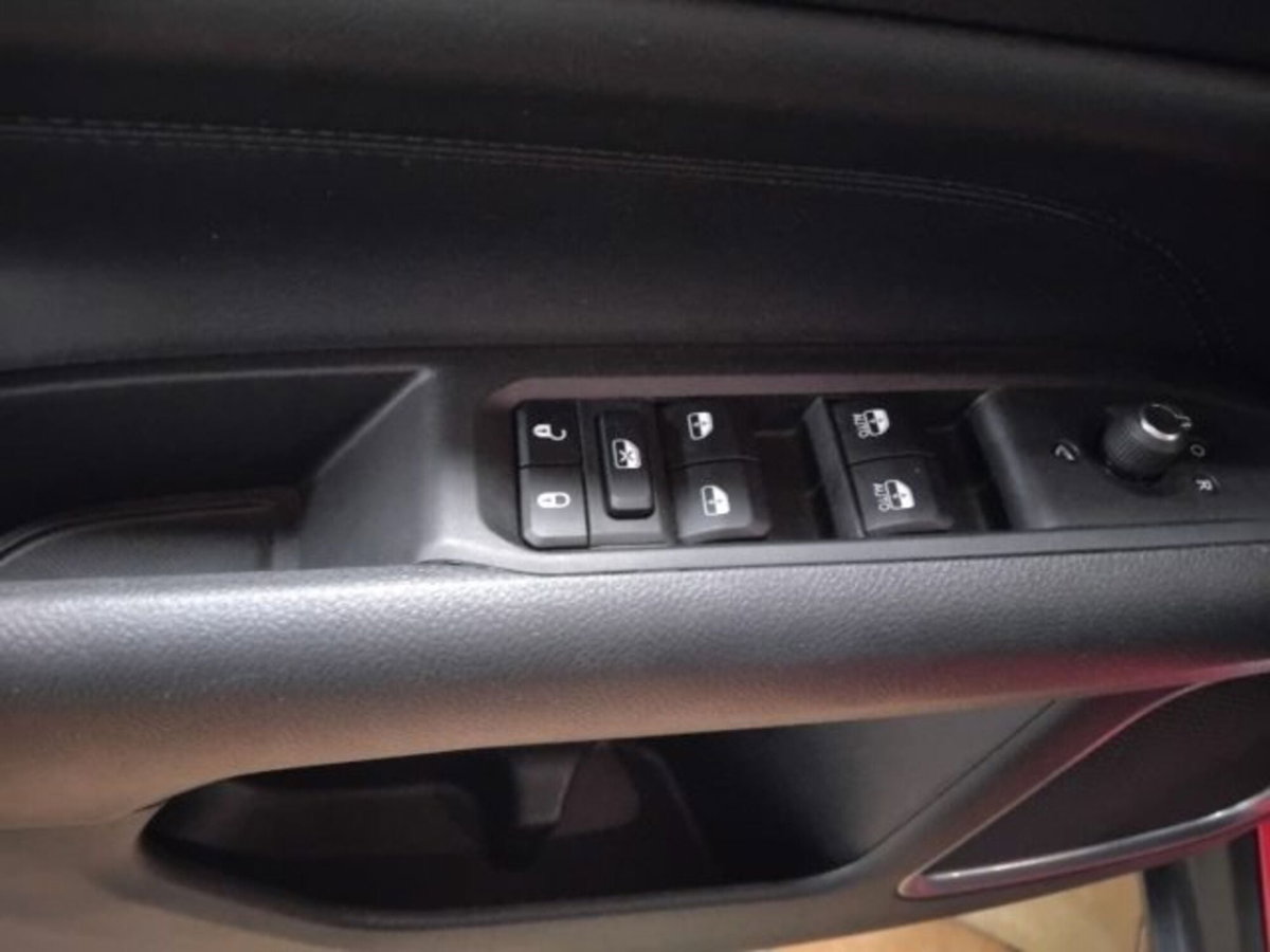 Jeep Compass 1.3 Turbo T4 2WD Limited (17)