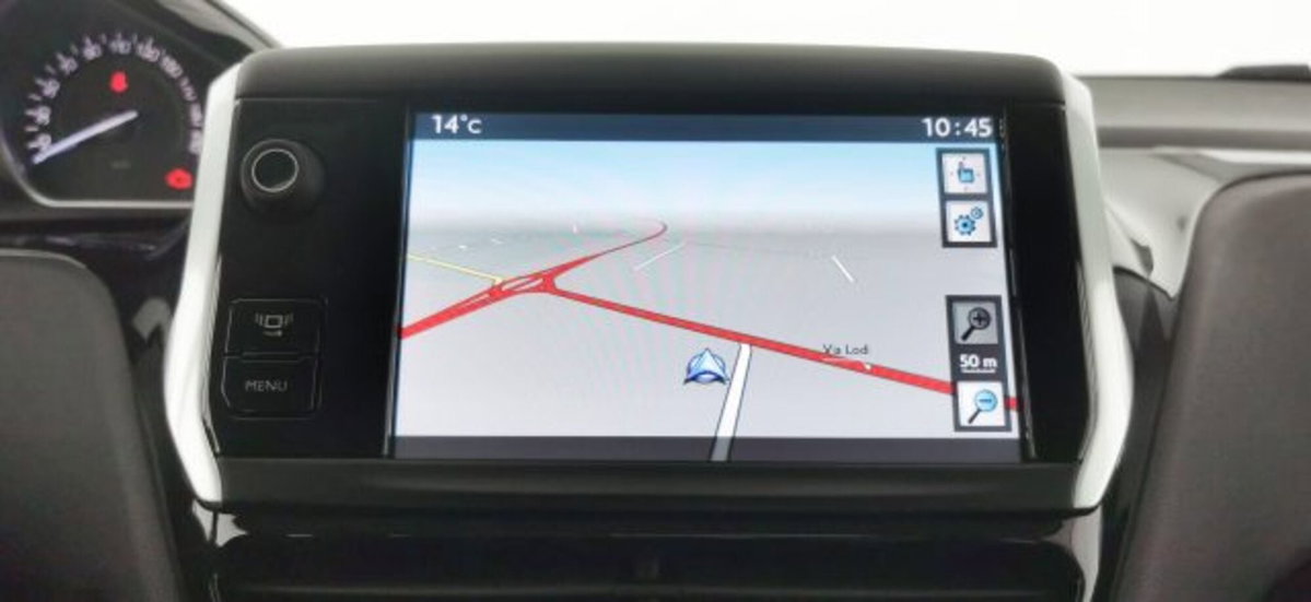 Peugeot 208 VTi 82 CV 5 porte Active (9)