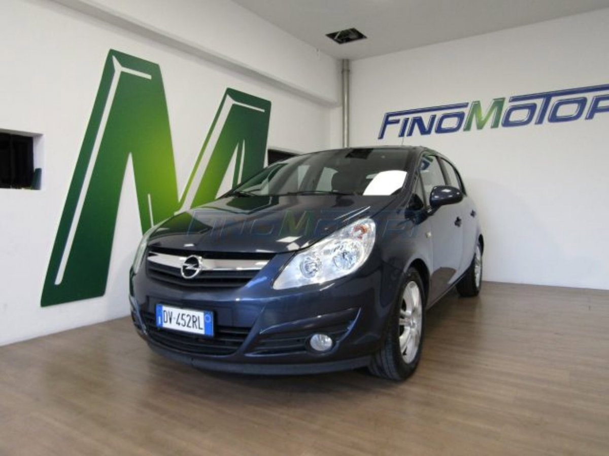 Opel Corsa 1.2 5 porte Club