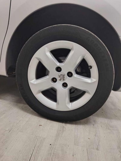 Peugeot Partner 1.6 HDi 112CV Premium (5)
