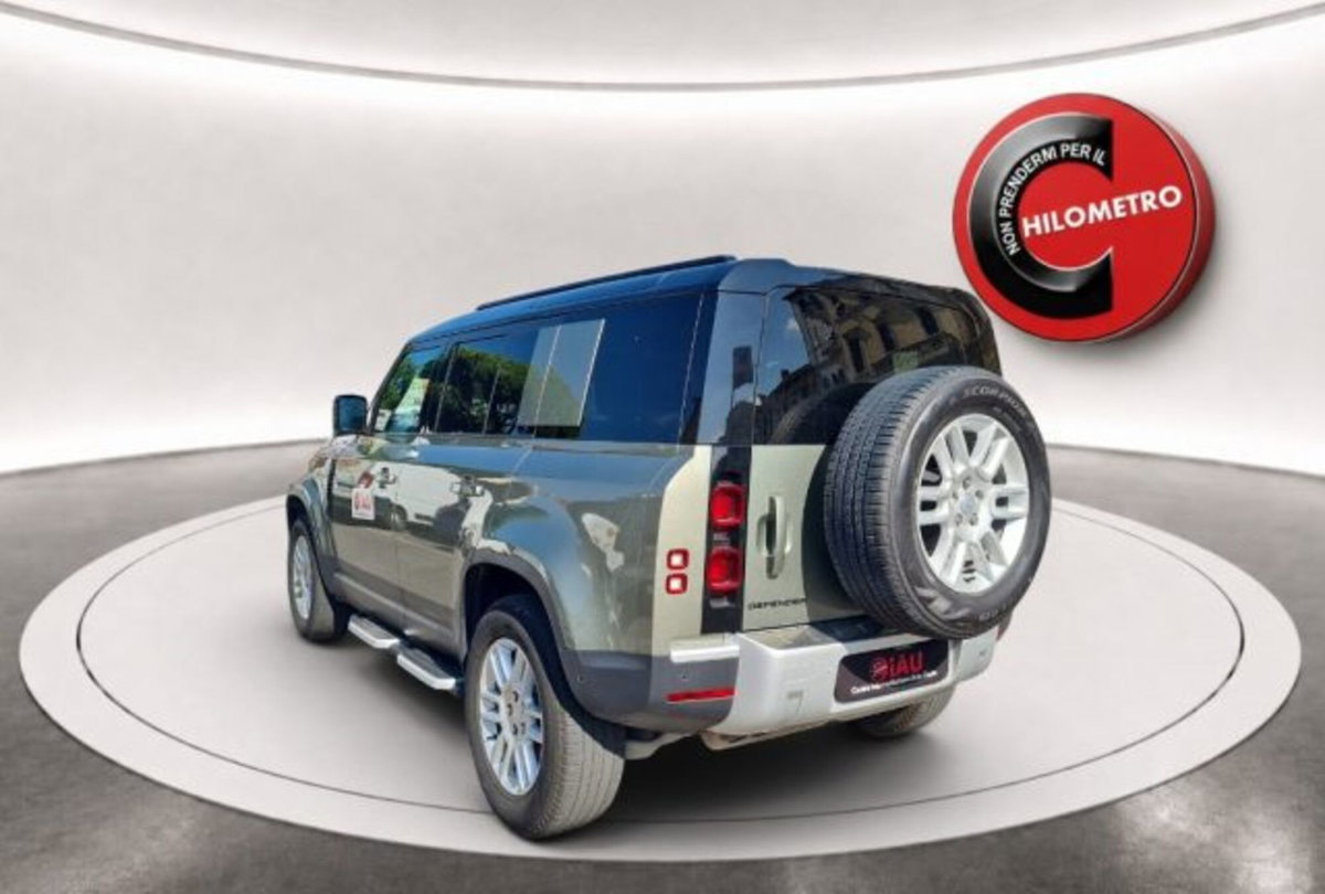 Land Rover Defender 110 3.0D I6 200 CV AWD Auto X-Dynamic S (5)