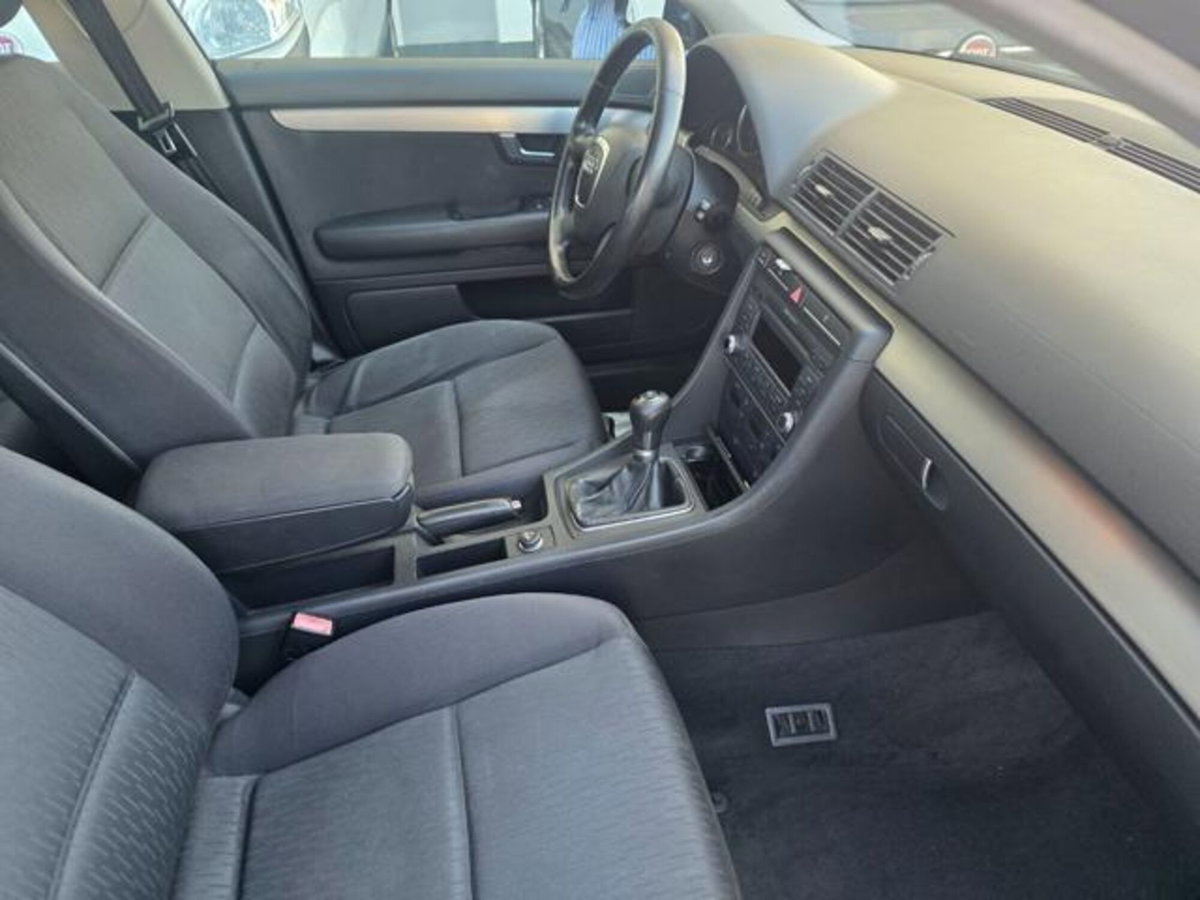 Audi A4 Avant 1.9 TDI (9)
