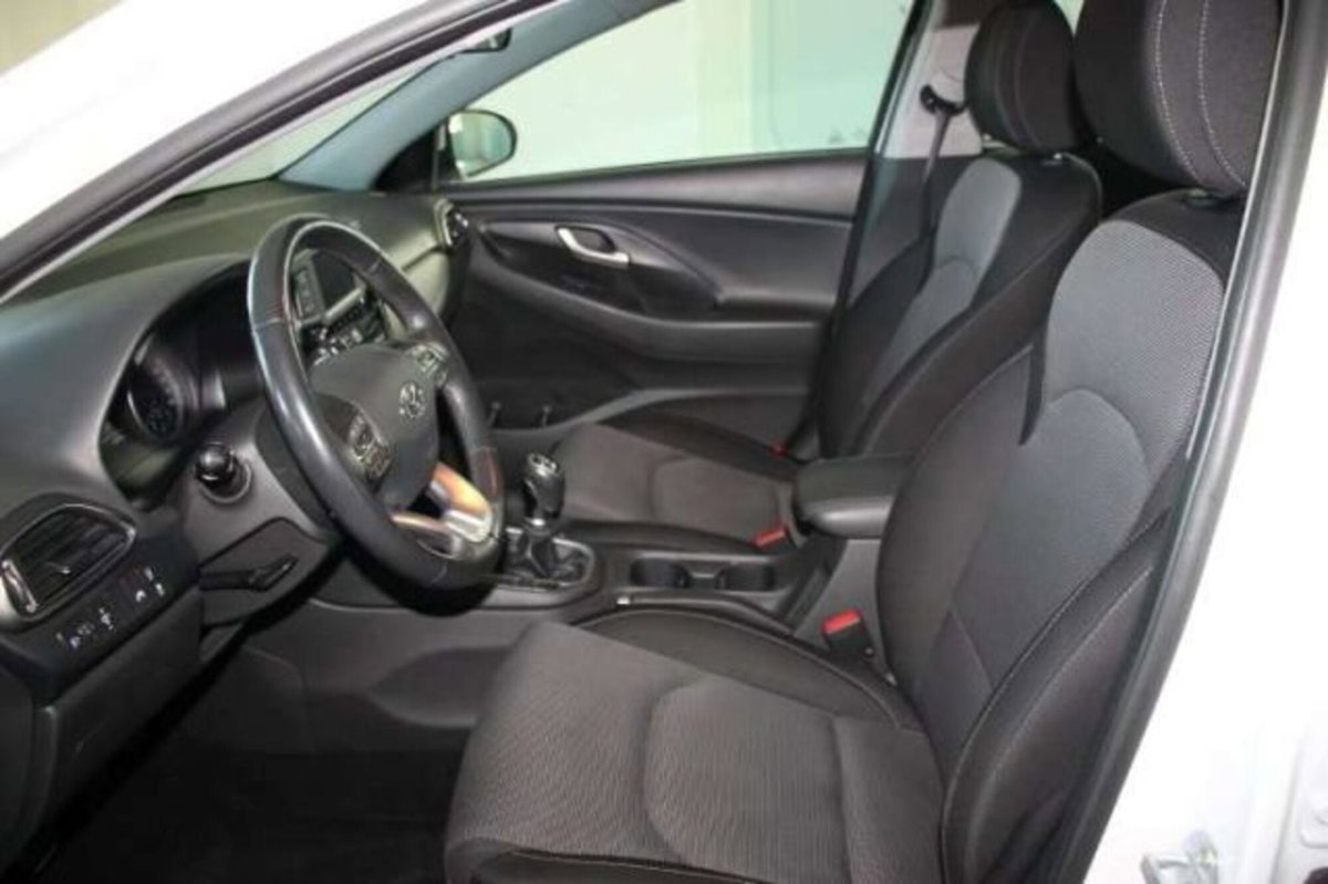 Hyundai i30 Station Wagon 1.4 BlueDrive GPL Comfort (7)
