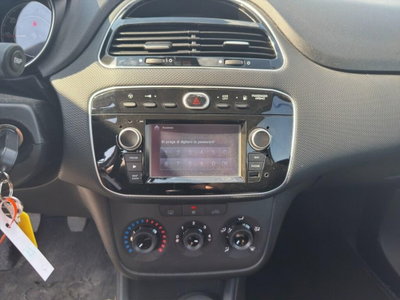 Fiat Punto 1.4 8V 5 porte Natural Power Lounge (12)