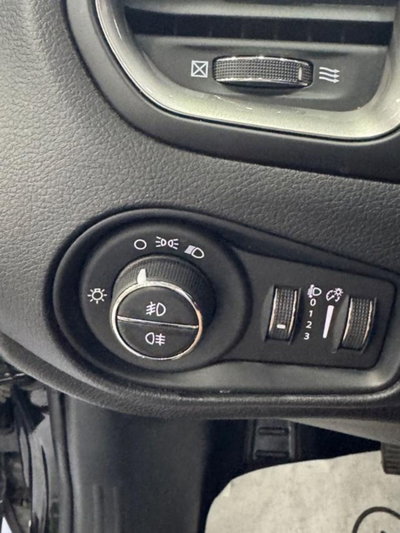 Jeep Renegade 1.6 Mjt 130 CV Limited (20)