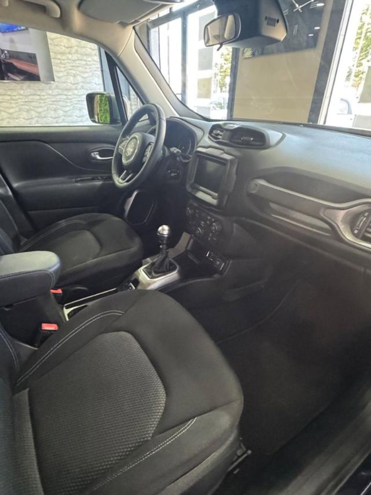 Jeep Renegade 1.6 Mjt 130 CV Limited (7)