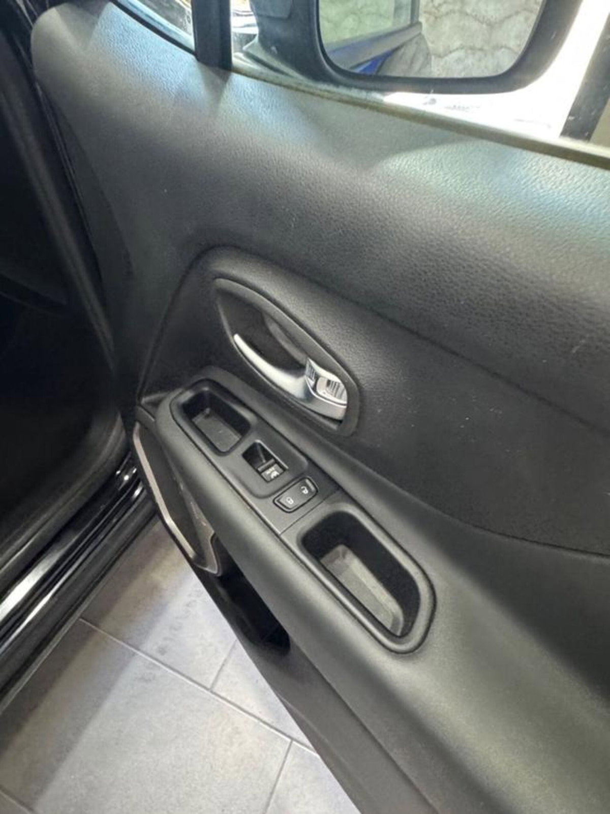 Jeep Renegade 1.6 Mjt 130 CV Limited (8)
