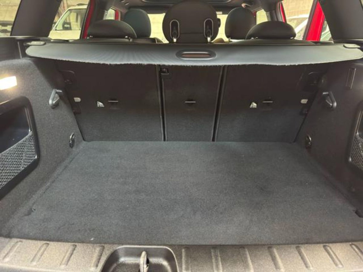 MINI Mini Clubman 2.0 Cooper SD Hype Clubman ALL4 Automatica (14)