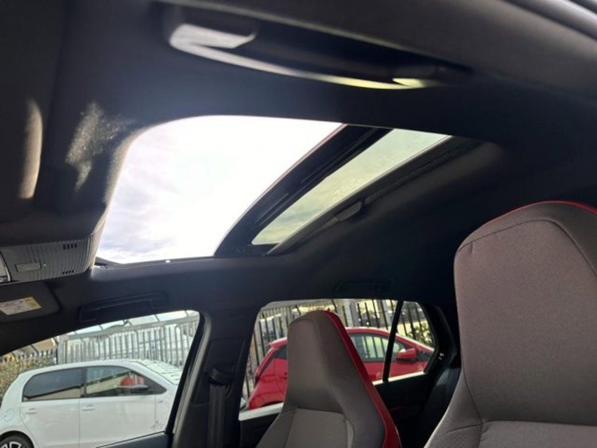 Volkswagen Golf 2.0 tsi GTI MT Ultimate 245cv (18)