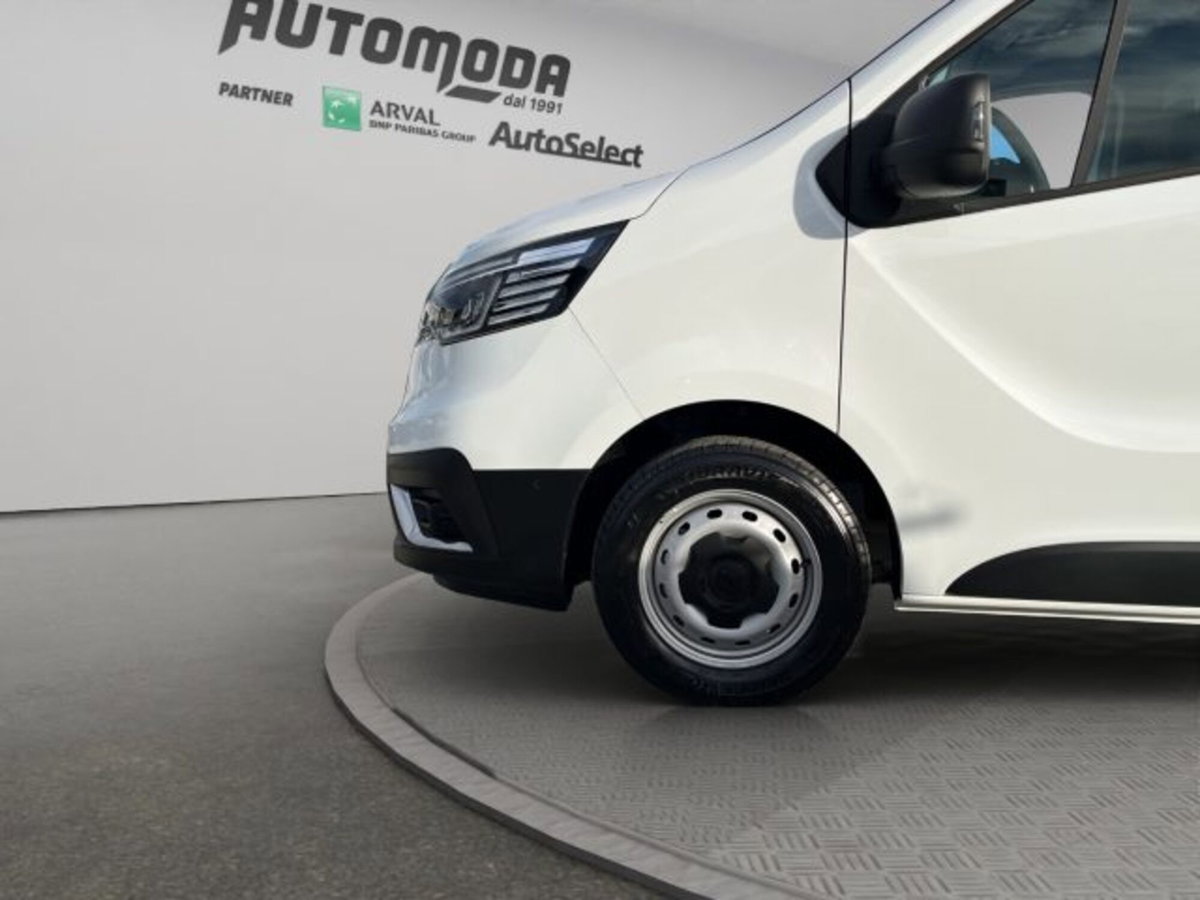Renault Trafic 2.0 blue dci 110cv L2 Equilibre (19)