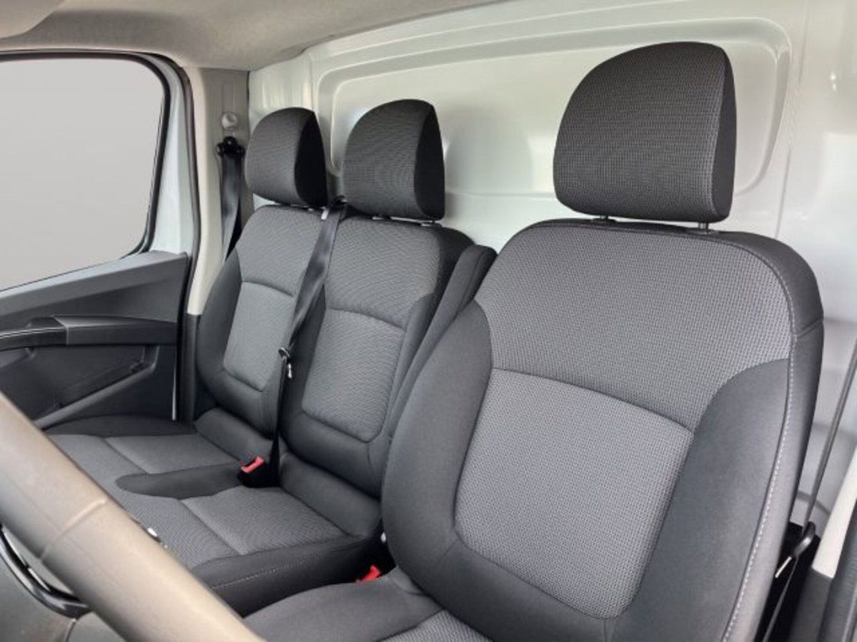 Renault Trafic 2.0 blue dci 110cv L2 Equilibre (8)