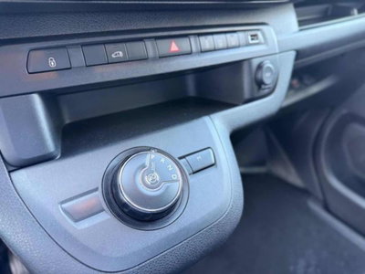 Opel Vivaro Furgone 2.0 Diesel 145CV S&S AT8 PL-TN M Furgone Enjoy (12)