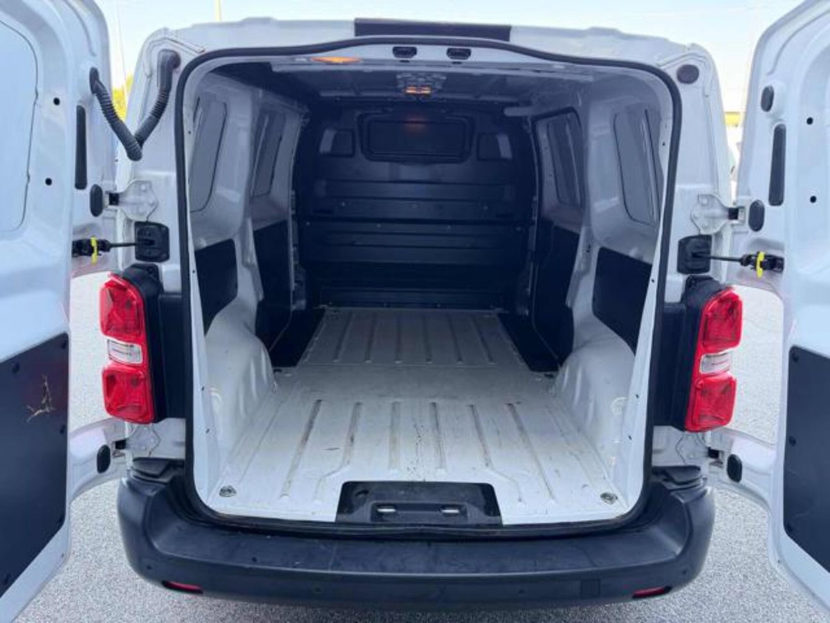 Opel Vivaro Furgone 2.0 Diesel 145CV S&S AT8 PL-TN M Furgone Enjoy (16)