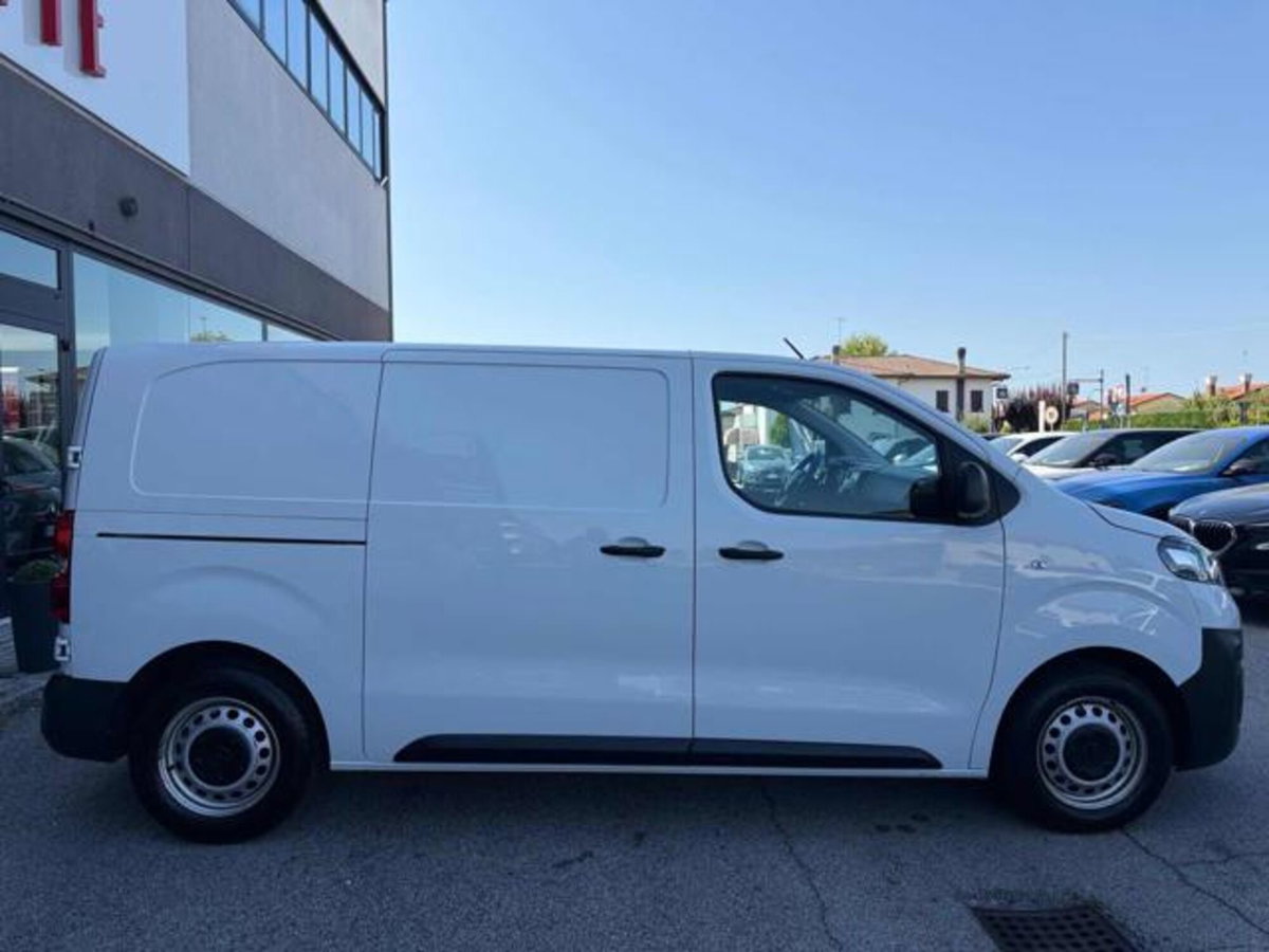 Opel Vivaro Furgone 2.0 Diesel 145CV S&S AT8 PL-TN M Furgone Enjoy (5)