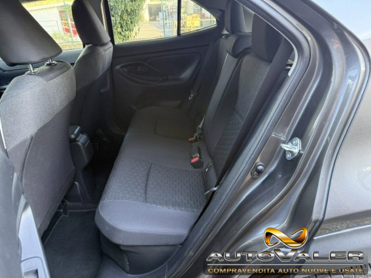 Toyota Yaris Cross 1.5h GR Sport Black Sky fwd 116cv e-cvt (10)