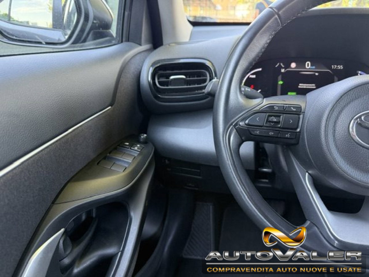 Toyota Yaris Cross 1.5h GR Sport Black Sky fwd 116cv e-cvt (15)