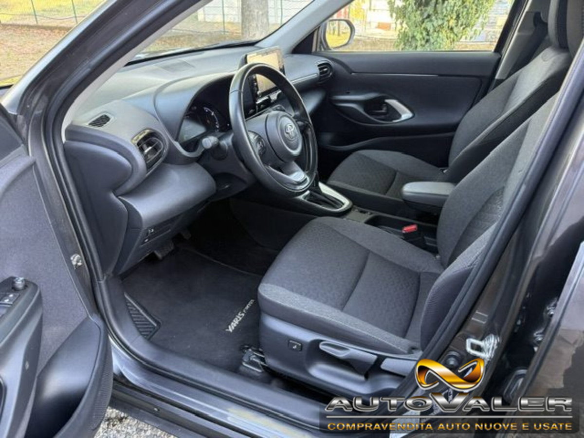 Toyota Yaris Cross 1.5h GR Sport Black Sky fwd 116cv e-cvt (7)