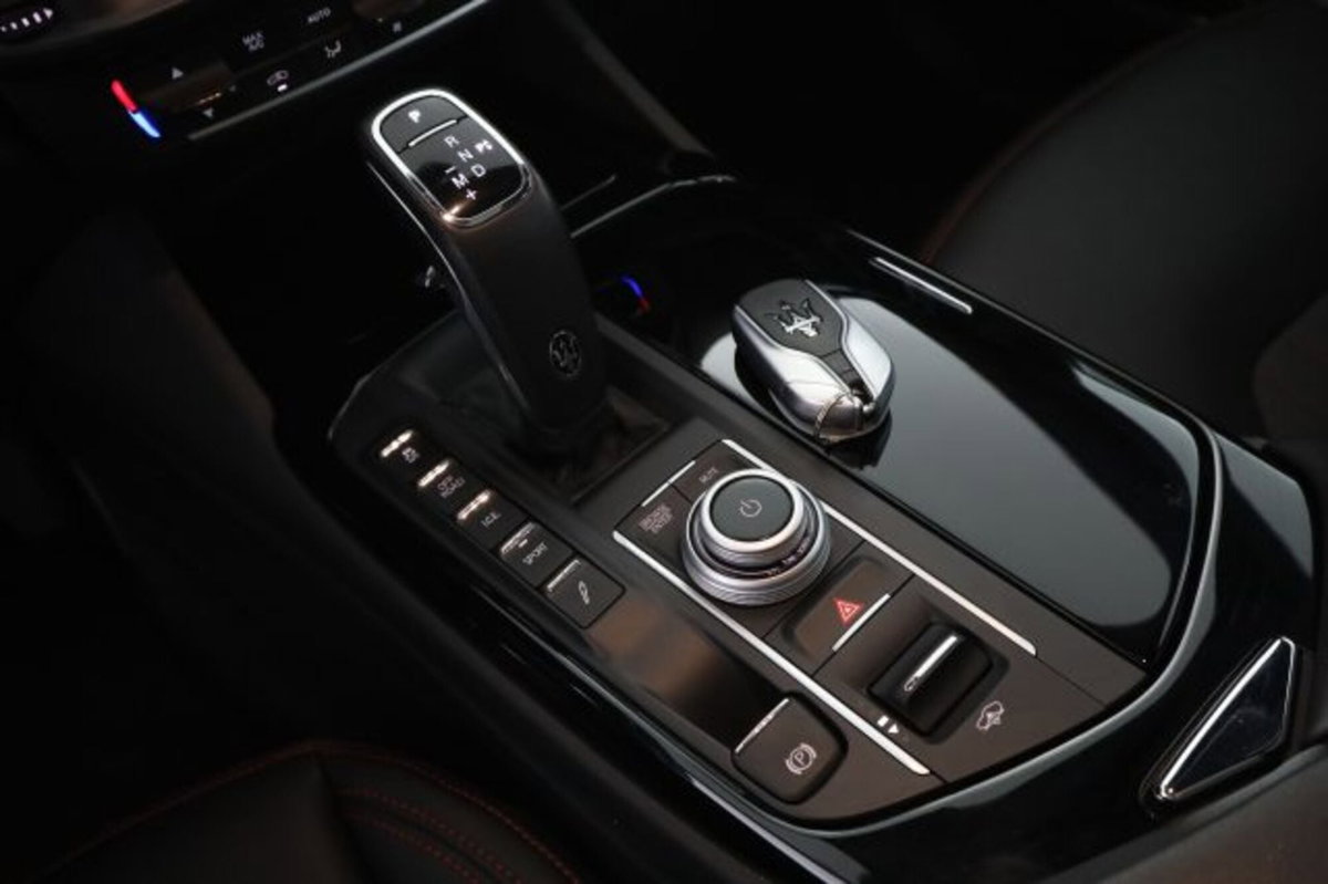 Maserati Levante Levante MHEV 330 CV AWD GT (13)