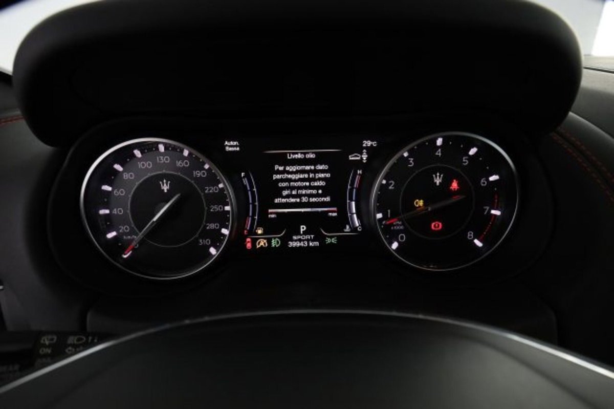 Maserati Levante Levante MHEV 330 CV AWD GT (7)