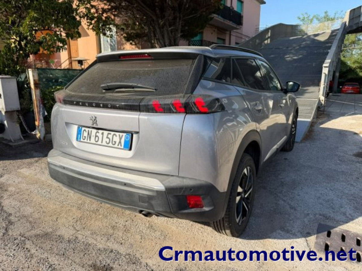 Peugeot 2008 PureTech 100 S&S Allure Pack (4)