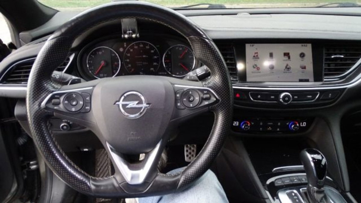 Opel Insignia Station Wagon 2.0 BiTurbo CDTI S&S AWD aut. Sports GSi (10)