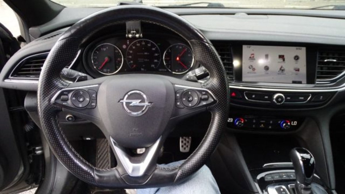 Opel Insignia Station Wagon 2.0 BiTurbo CDTI S&S AWD aut. Sports GSi (15)